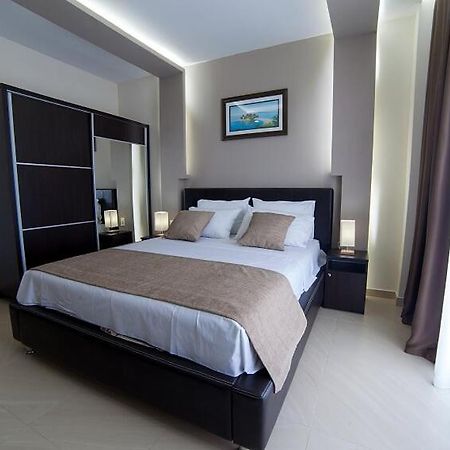 Hotel Zan Ulcinj Luaran gambar