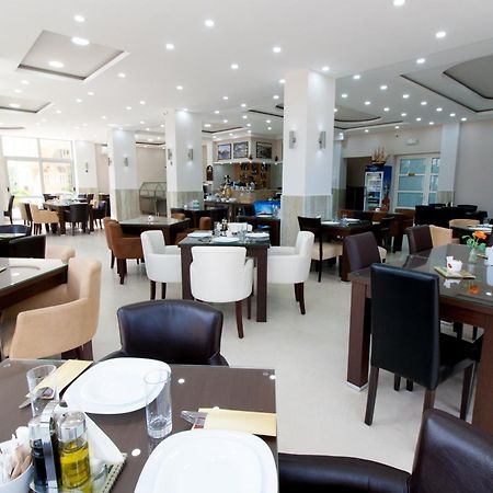 Hotel Zan Ulcinj Luaran gambar
