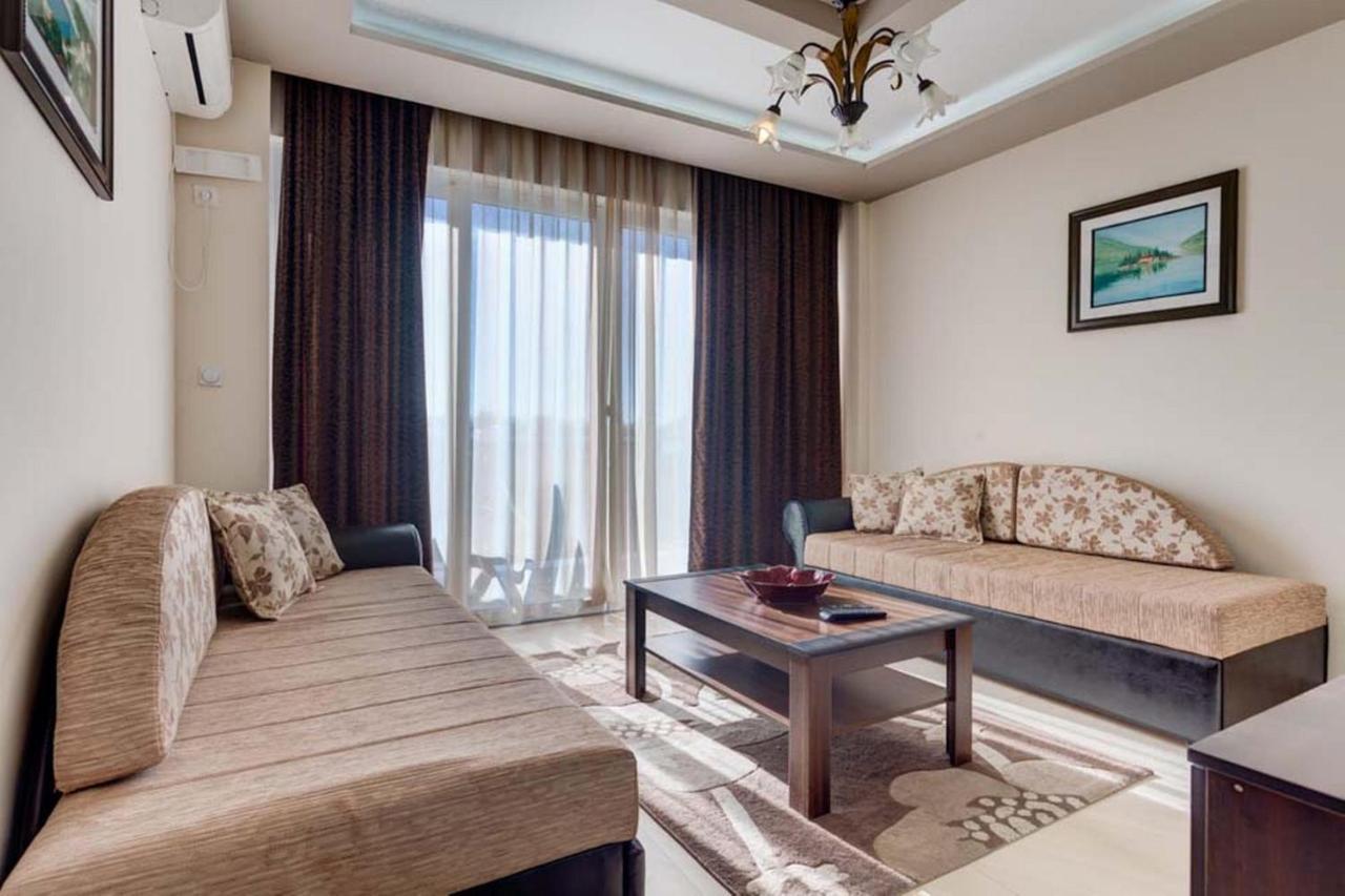 Hotel Zan Ulcinj Luaran gambar