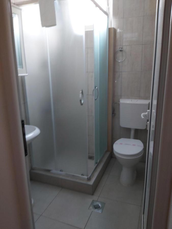 Hotel Zan Ulcinj Luaran gambar