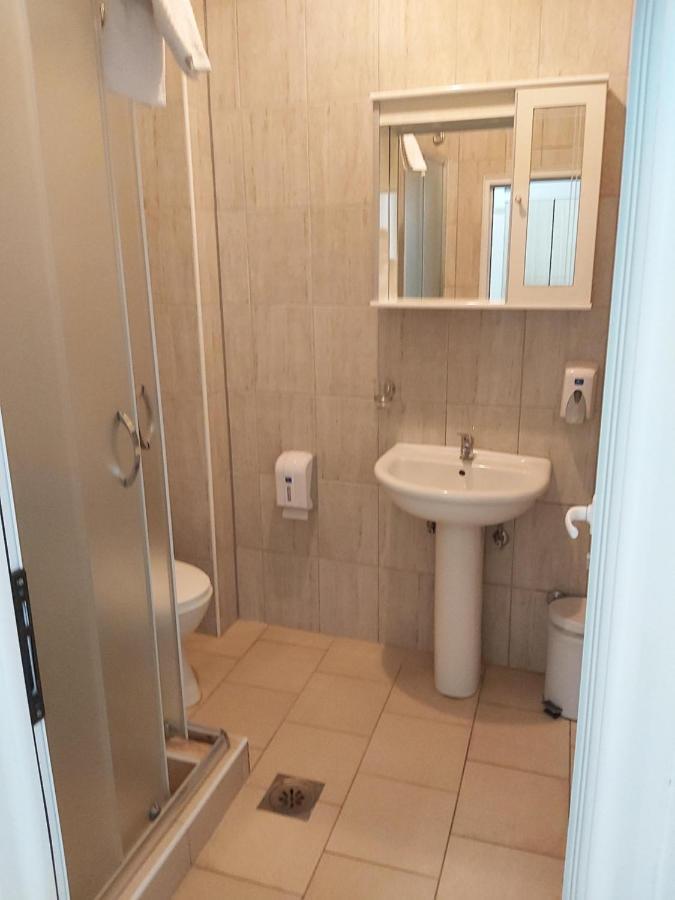 Hotel Zan Ulcinj Luaran gambar