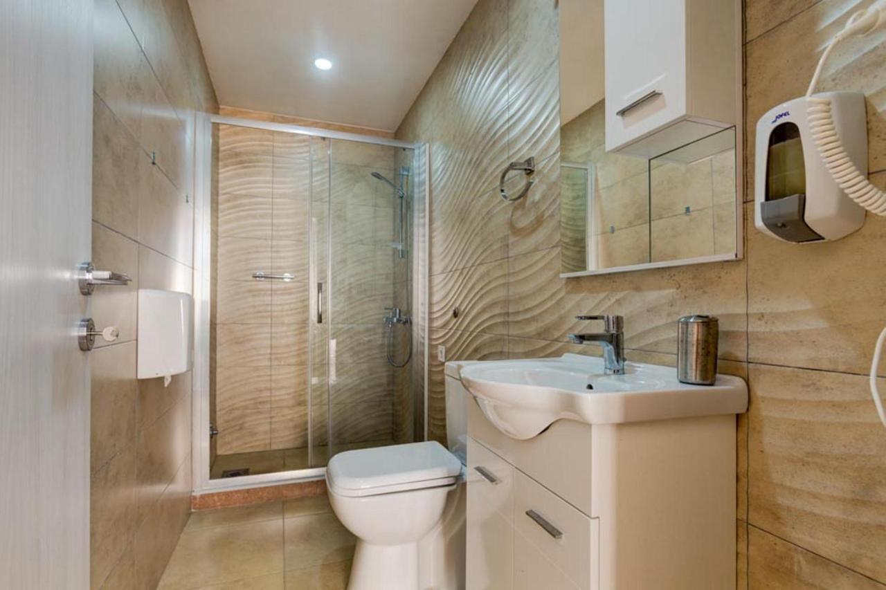 Hotel Zan Ulcinj Luaran gambar