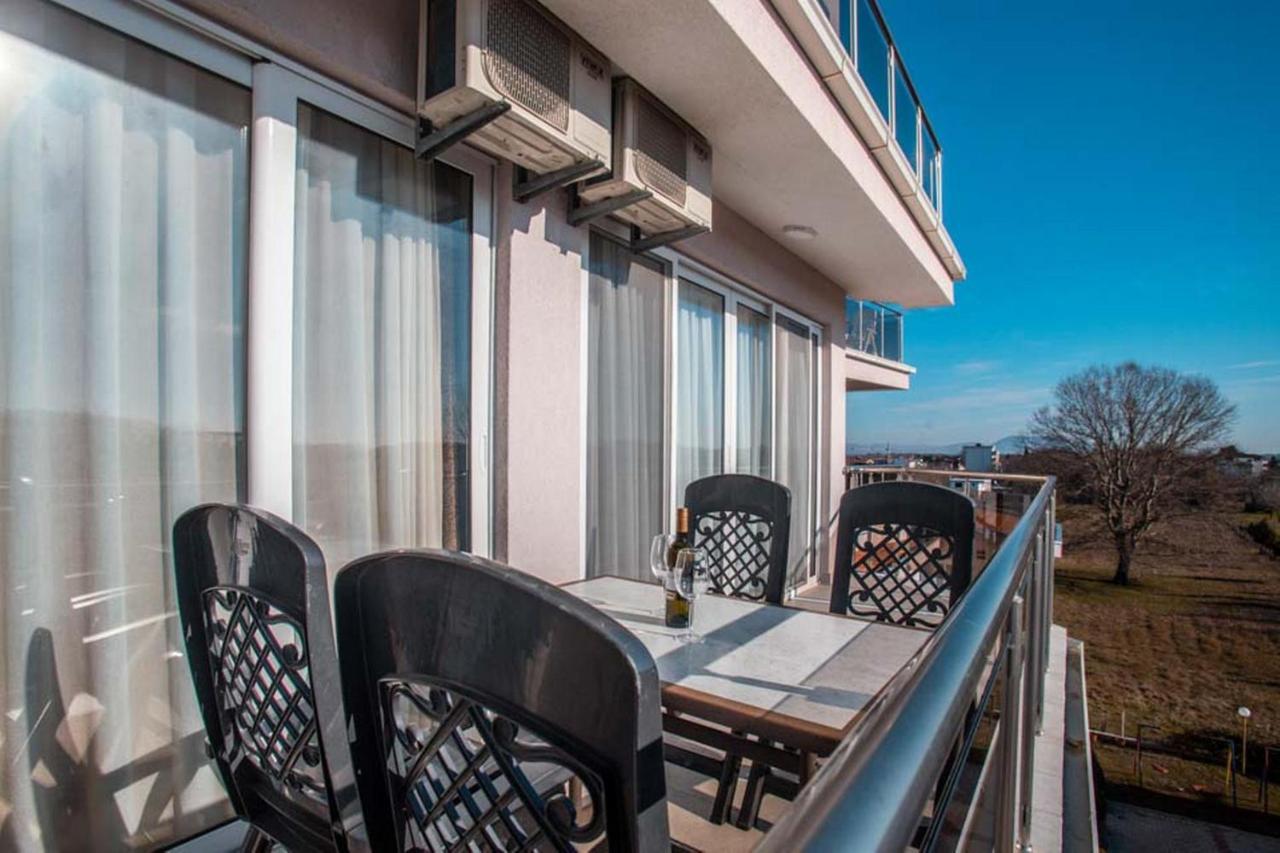 Hotel Zan Ulcinj Luaran gambar
