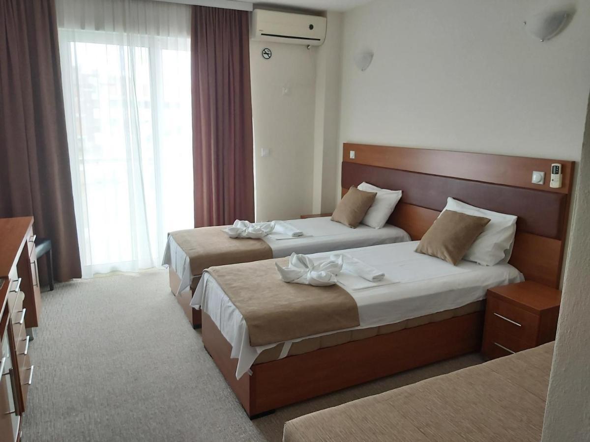Hotel Zan Ulcinj Luaran gambar