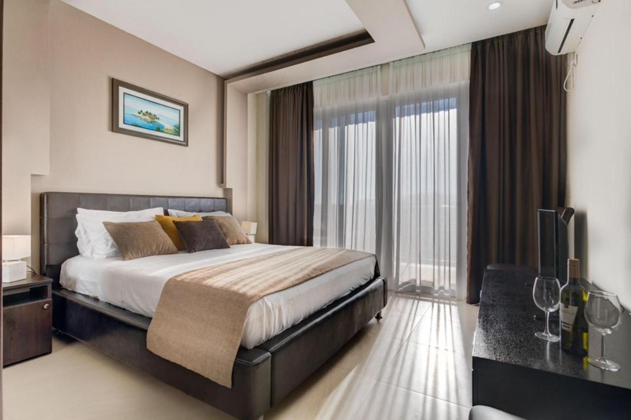 Hotel Zan Ulcinj Luaran gambar