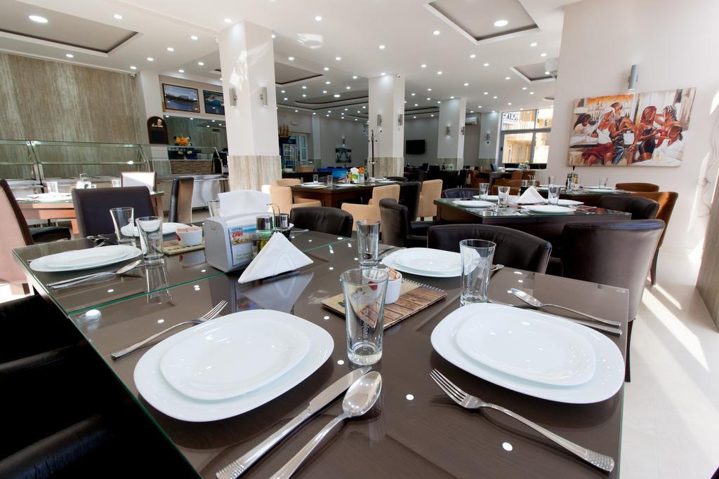 Hotel Zan Ulcinj Luaran gambar
