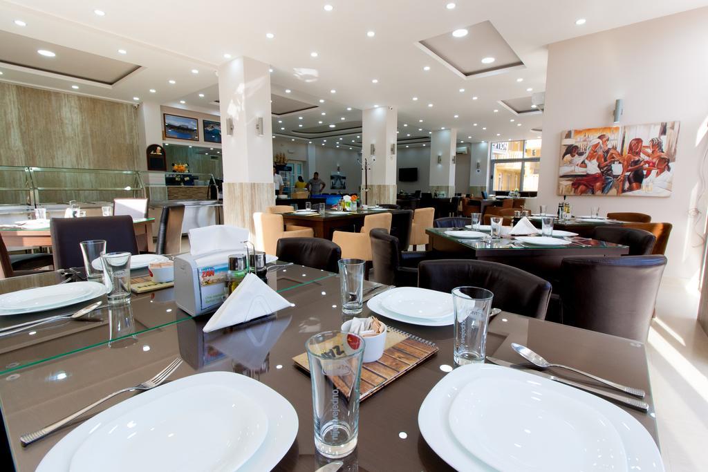 Hotel Zan Ulcinj Luaran gambar