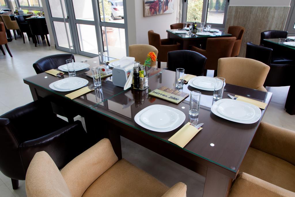 Hotel Zan Ulcinj Luaran gambar